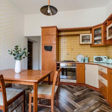 Ohmyhome - Kosciuszki Lodz  Luaran gambar