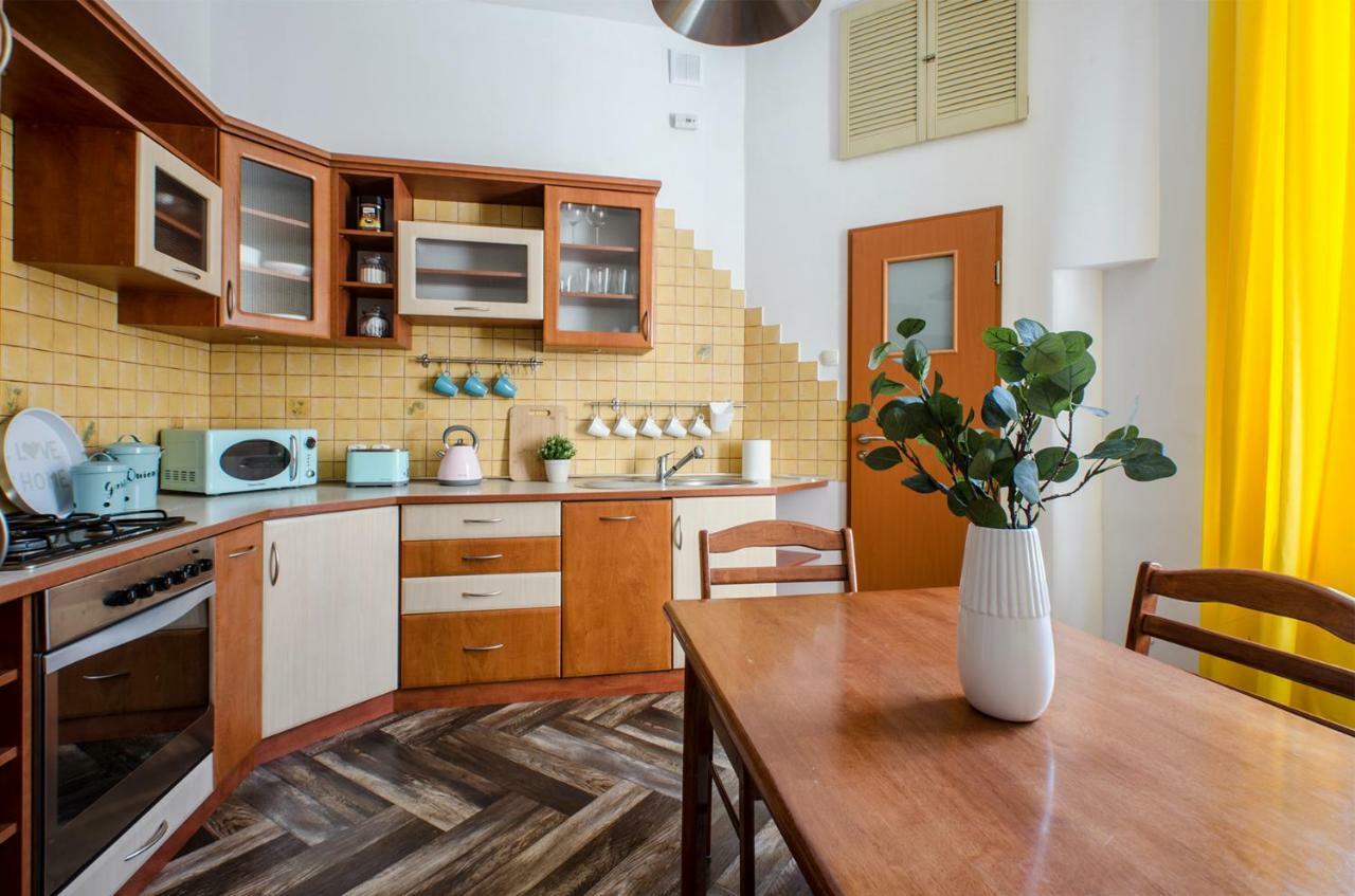 Ohmyhome - Kosciuszki Lodz  Luaran gambar